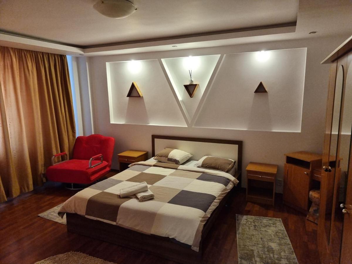 Charming And Intimate Getaway In Bucharest - Near Unirii Square Leilighet Eksteriør bilde
