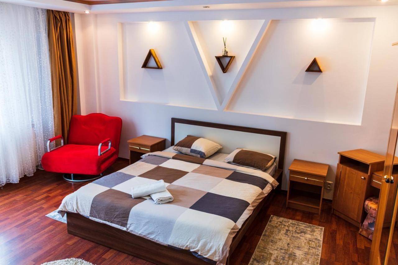 Charming And Intimate Getaway In Bucharest - Near Unirii Square Leilighet Eksteriør bilde